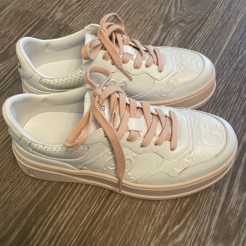 Authentic Gucci Leather Sneaker 36.5 - Picture 4 of 13